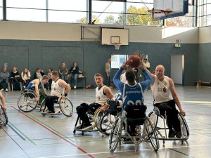 Falcons Freren triumphiert mit doppeltem Heimsieg– Tabellenführung in der Oberliga!